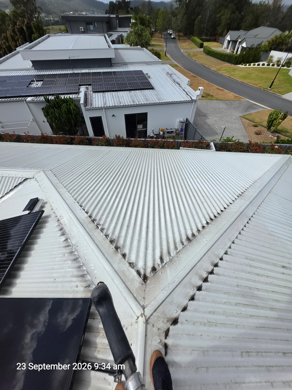 Dirty roof before cleaning